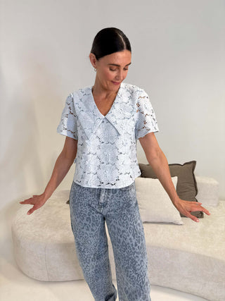 Dede Floral Lace Blouse - Blue