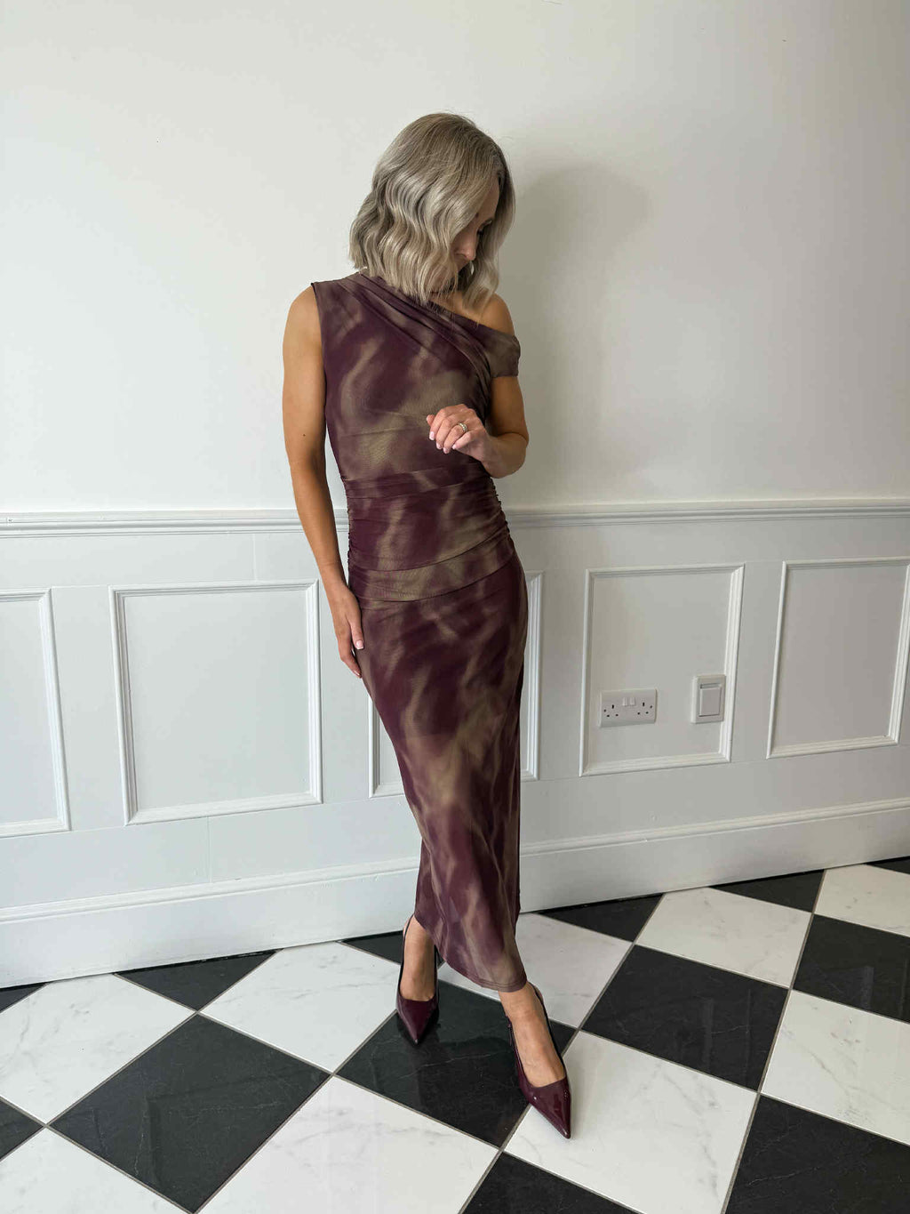 Eliana Sleeveless Mesh Dress - Burgundy/Khaki