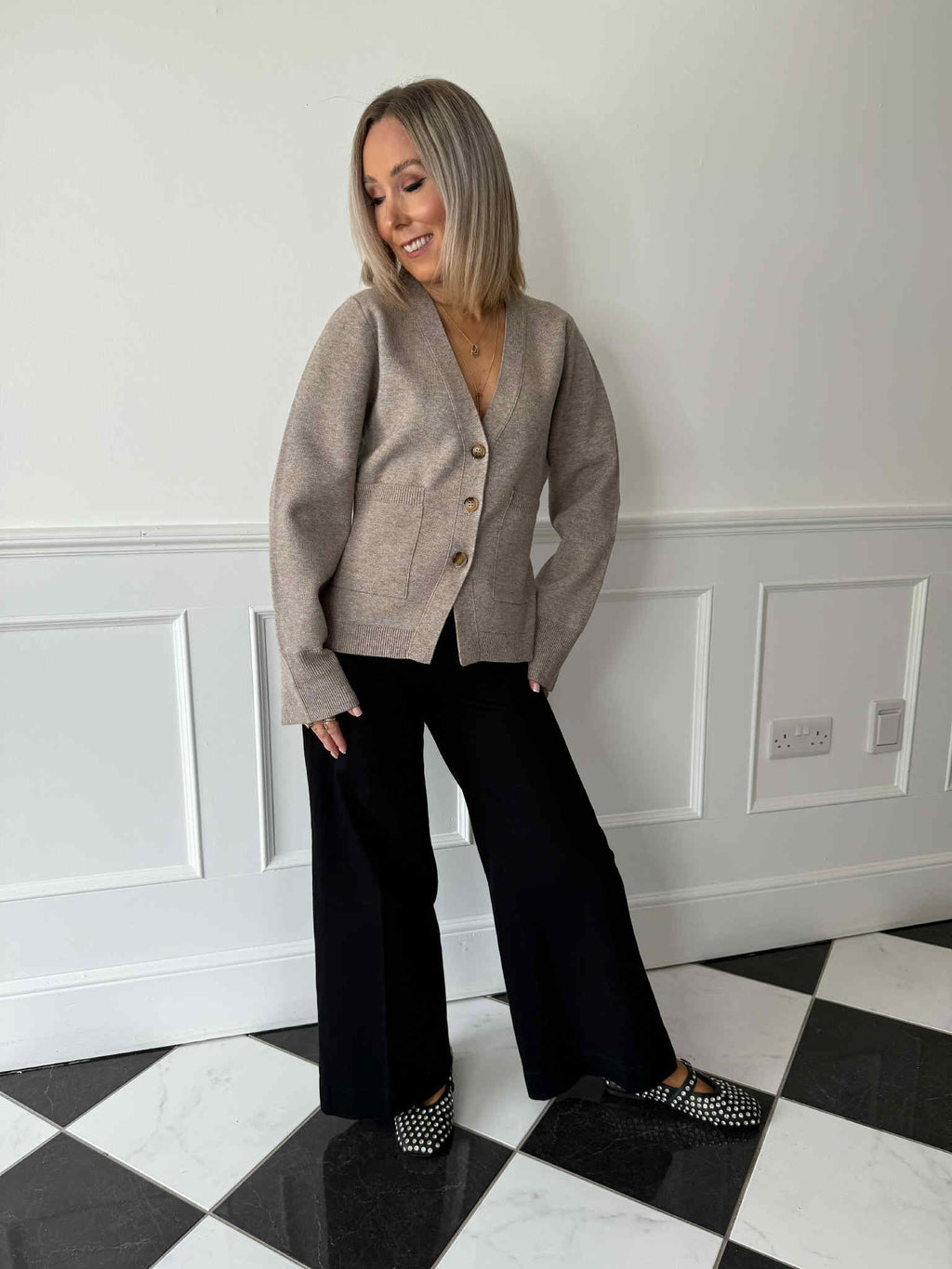 Lizzy Cardigan - Beige