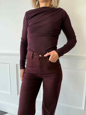 Lilly Ruched Boat Neck Knit Top - Burgundy