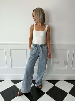 Geggo Pull Up Wide Leg Jeans - Light Blue Denim