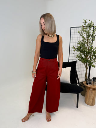 Zoe Barrel Leg Chino - Rouge