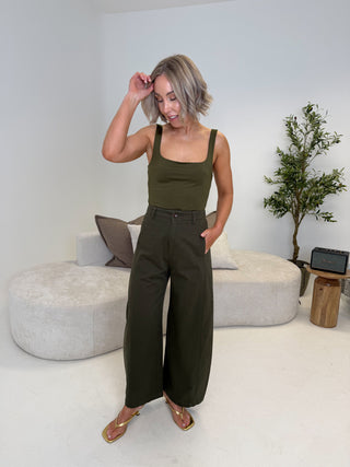 Zoe Barrel Leg Chino - Khaki