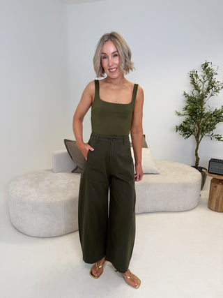 Zoe Barrel Leg Chino - Khaki