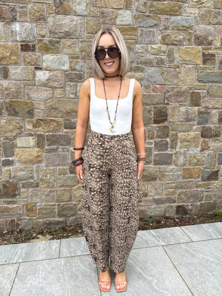 Ezra Barrel Leg Jeans - Bambi