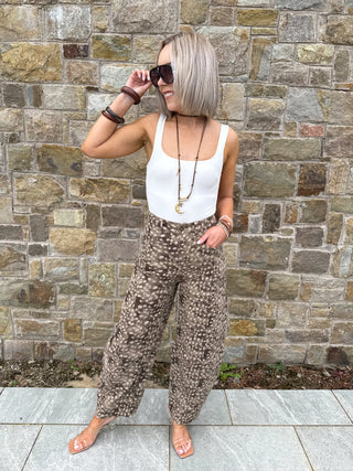 Ezra Barrel Leg Jeans - Bambi