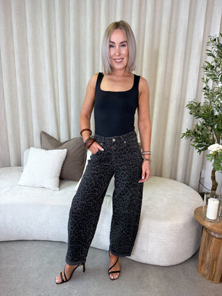Freya Balloon Jeans - Black/Grey Leopard