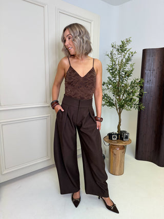 Gwen Floral Lace Bodysuit - Brown