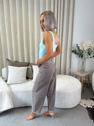 Freya Balloon Jeans - Brown