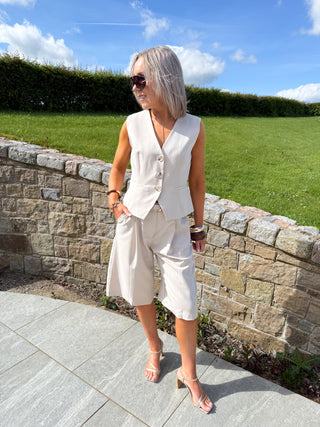 Brooklyn V-Neck Waistcoat - Beige