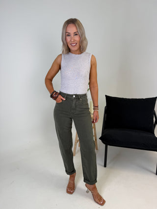 Bevin Mom Jeans - Olive