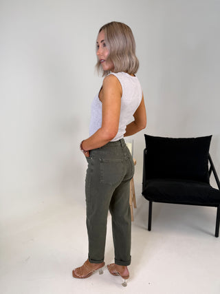 Bevin Mom Jeans - Olive