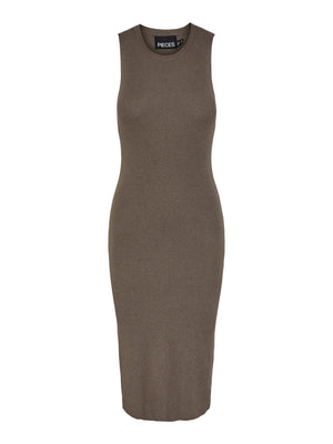 - Knitted Midi Dress - Round neck - Sleeveless design - Side slit details - Slim fit