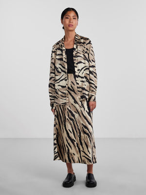 - Midi Length  - Elasticated Waist with hidden side zip  -  Print repeated all-over the fabric