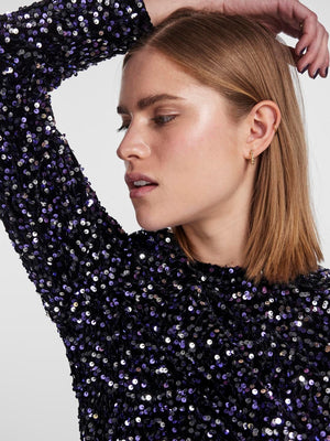 - Stand away collar  - Keyhole back fastening  - Long sleeves  - All-over sequin detail  - Slim fit - Colour: Black/Purple