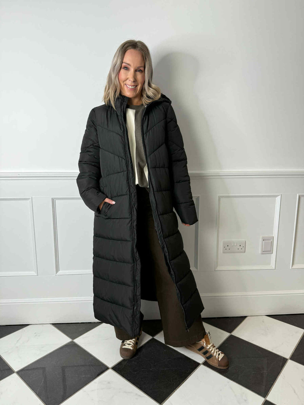 Dalcon Long Puffer Coat - Black