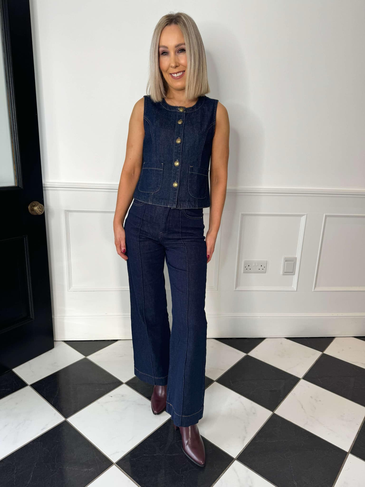 Round neck waistcoat deals