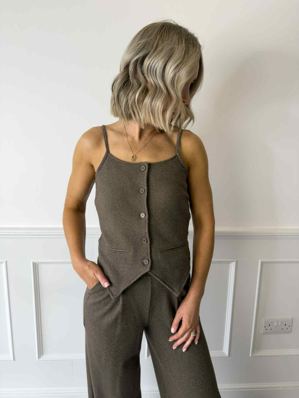 Pepper Strap Vest - Morel