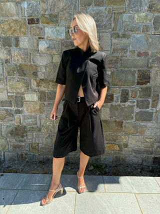 Roxie Tailored Bermuda Belted Shorts - Black