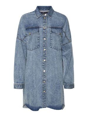 Noisy May Long denim shirt jacket - Non-stretchy cotton material  - Oversize fit  - Pointed collar  - Long sleeved  - Dropped shoulders  - Button fastenings through front  - Front flap pockets with button fastening  - Curved hemline with raw edges  - Button fastening at cuffs
