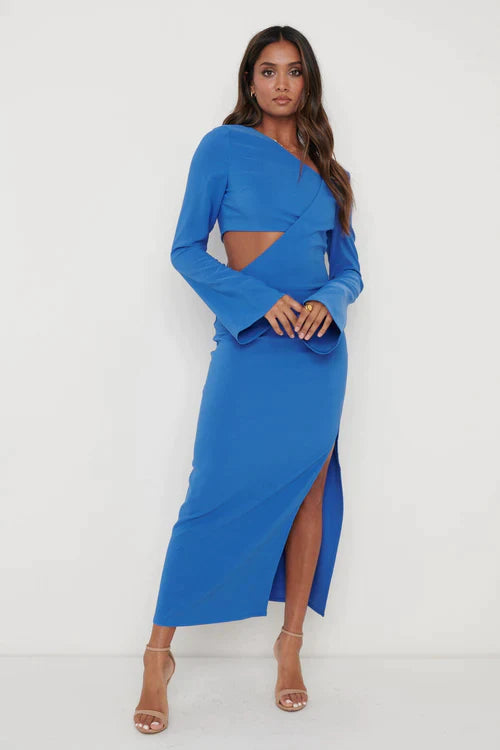 Midaxi Length Cut-out Detail at Neck and Under Bust High Thigh Cut Away Side Split Fluted Sleeve Shape  Composition  Main Dress 92% Polyester 8% Elastane Lining 100% Polyester
