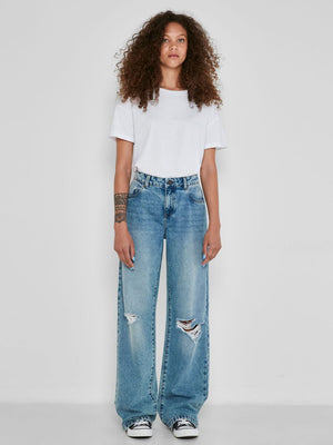 - Normal waist  - Straight wide leg  - Belt loops at waist  - Zipper and single button fastening at front  - Five pockets  - Distressed details  - Non-stretchy cotton material  - Relaxed fit  Nicole is 168 cm tall and wears a size 25/32