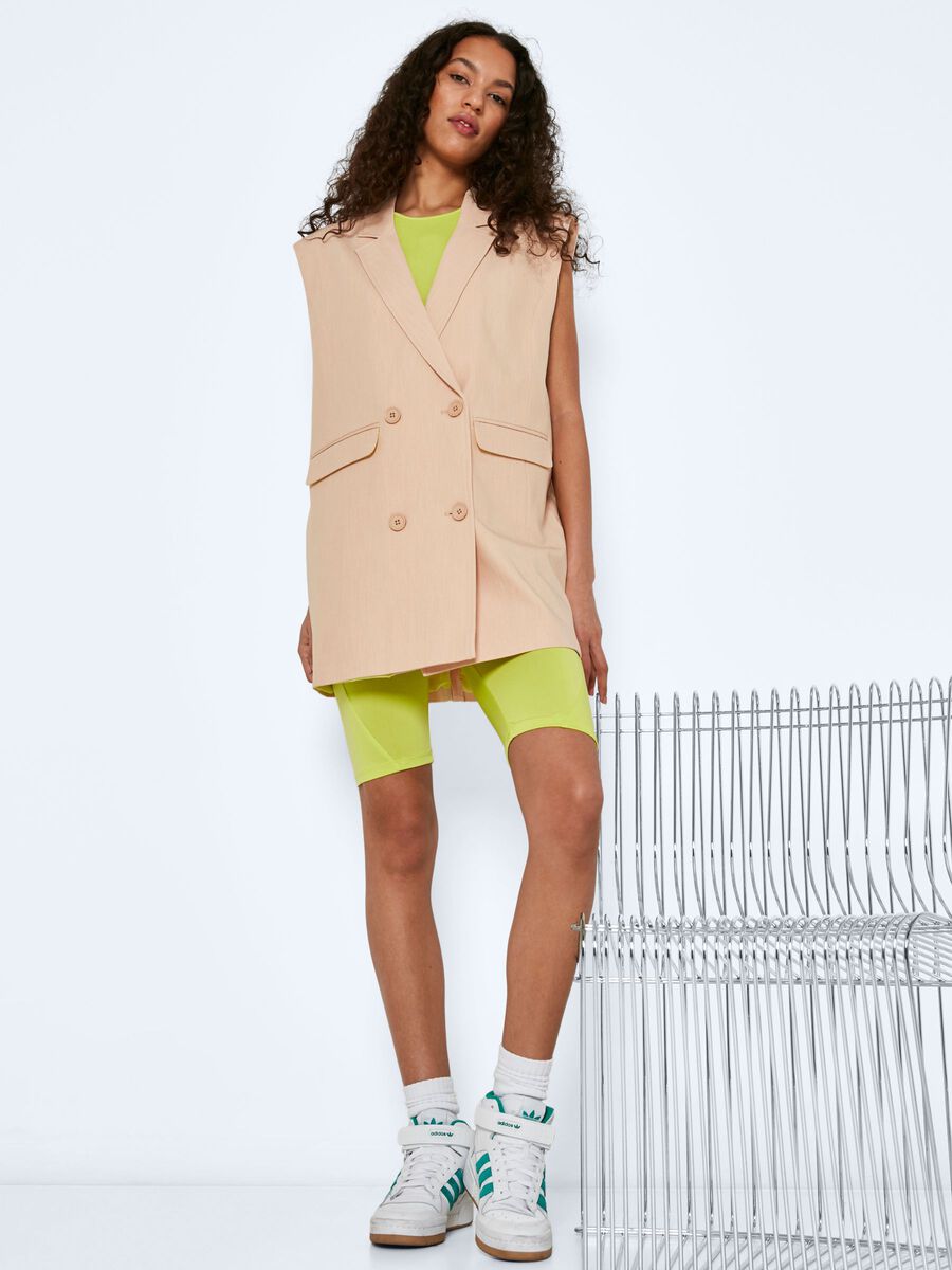 Noisy deals may blazer