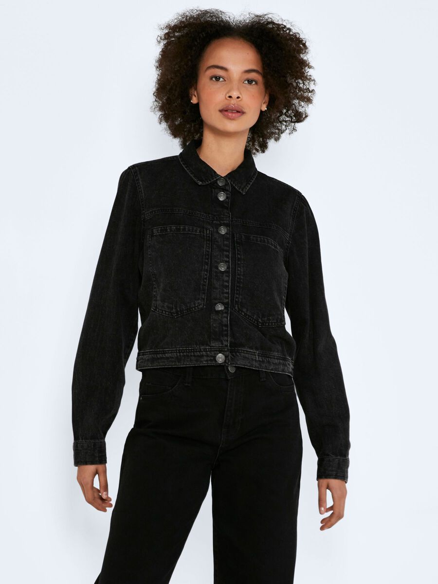 Noisy May Short denim jacket - Pointed collar - Long sleeved - Button fastenings through front - Front patch pockets - Button fastening at cuffs - Partially elasticated at the waist - features faint smiley emoji print on back - Lightweight, non-stretchy fabric - Made with cotton - Regular fit .