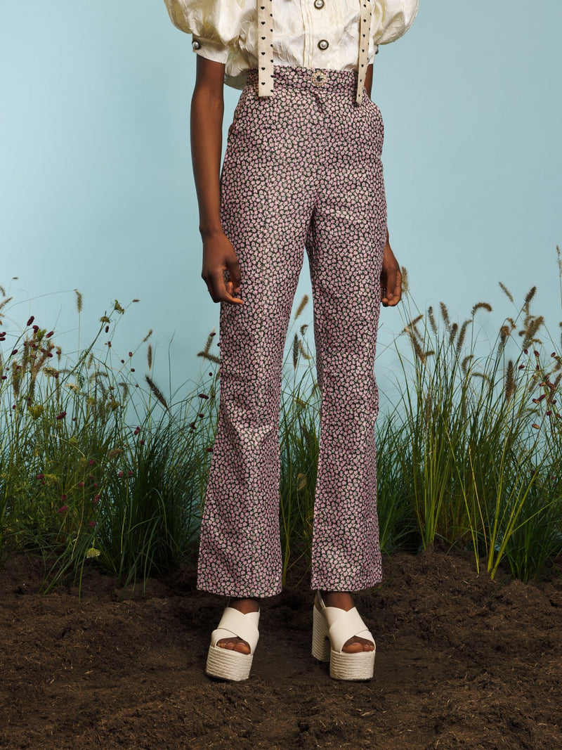 Sister Jane Harvest jacquard flared trousers; Forever filling vases full of hand-picked flowers, shades of pink and blue reminded you of your super chic flared trousers in ditsy floral! The high-waisted fit for divine shaping complemented by a vintage-esque statement button to fasten; it was a pair to be showcased, as if on your dark oak mantelpiece - always front and centre, please.